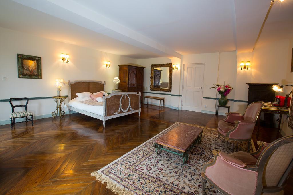 Chateau De La Madeleine Bed & Breakfast Pressagny l'Orgueilleux Exterior photo
