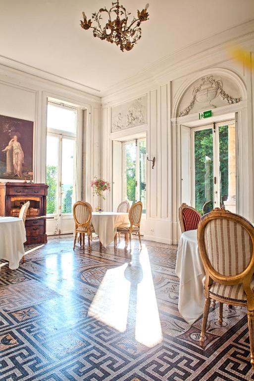 Chateau De La Madeleine Bed & Breakfast Pressagny l'Orgueilleux Exterior photo